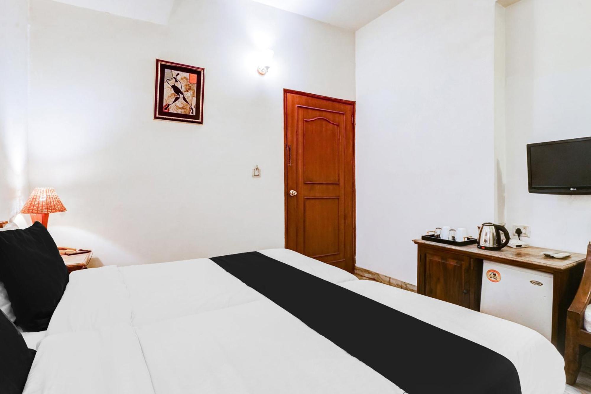 Super Hotel O Sansarchandra Road Formerly Luna Rosa Jaipur Exteriör bild